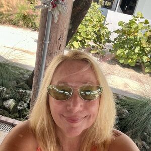 Meet your Posher, Lizette